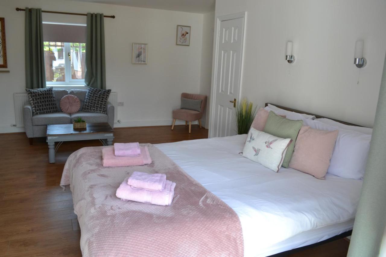 Number 1 Lytton Tree Lodge Reydon Ngoại thất bức ảnh